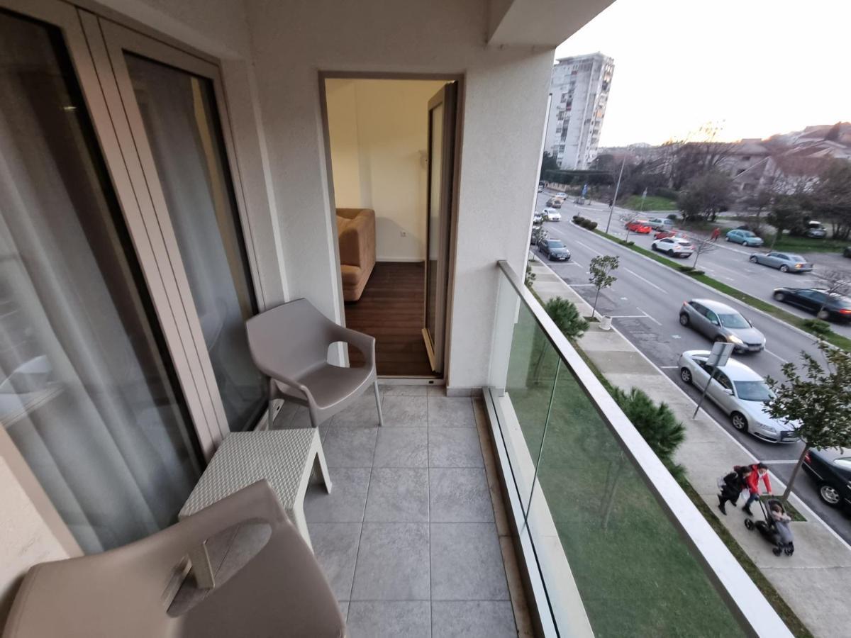 Stan Na Dan Podgorica Apartment Exterior photo