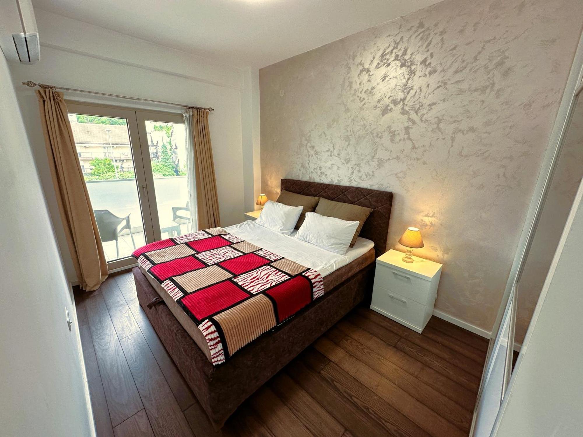 Stan Na Dan Podgorica Apartment Exterior photo